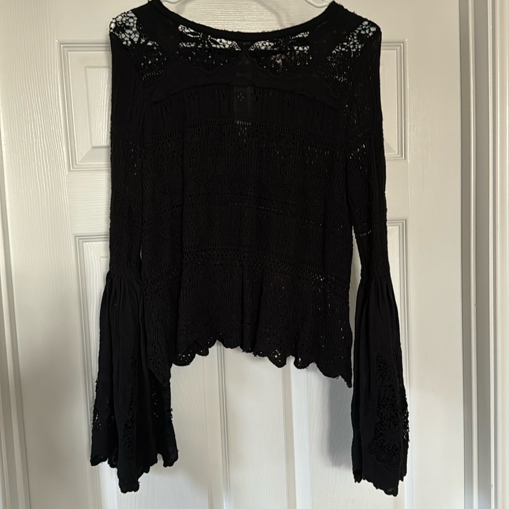 Free People crochet l/s too with bell sleeves size small